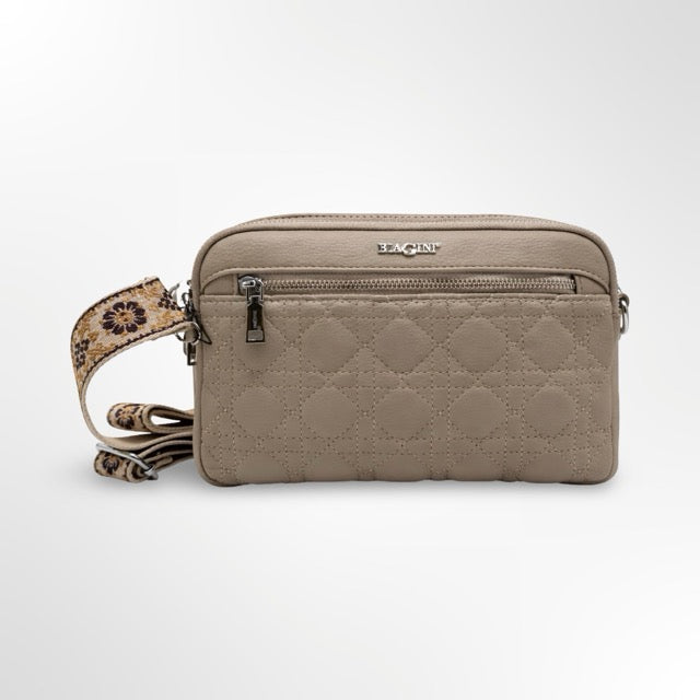 ✨ תיק צד BIAGINI – קטן בגודל, גדול בסטייל ✨ לורן