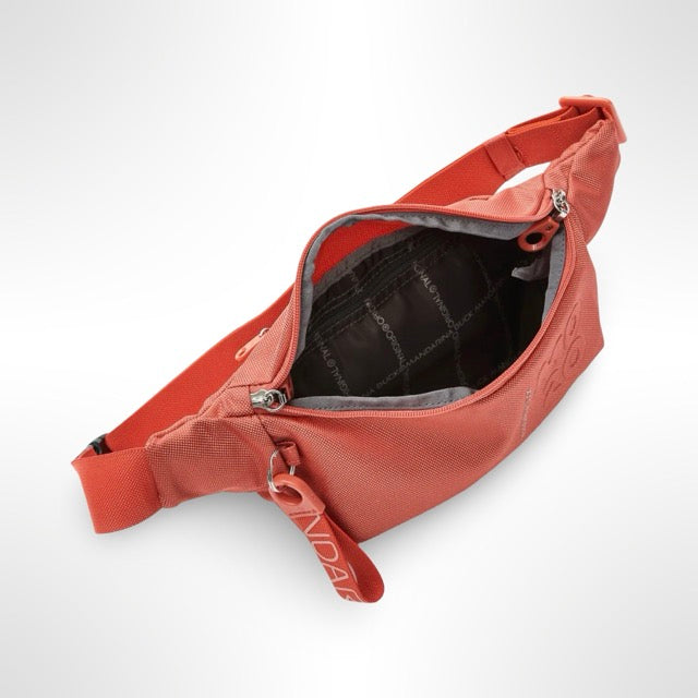 MANDARINA DUCK Tangerine תיק מותן עם סגירת רוכסן כפולה